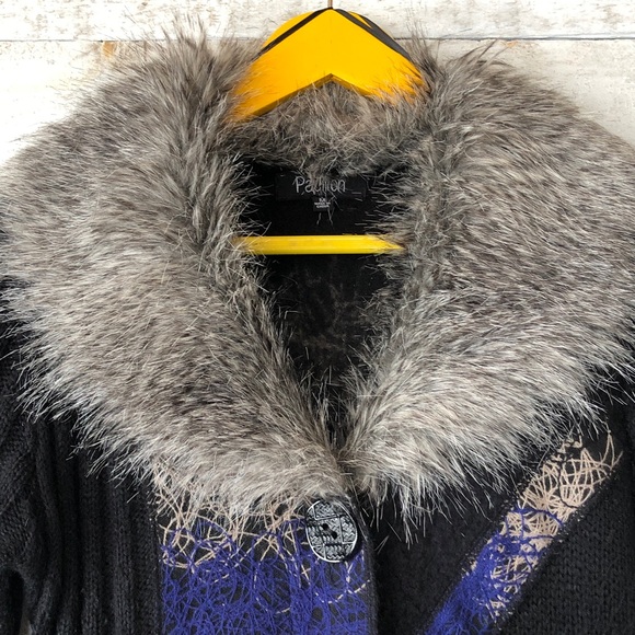 Faux fur collar flower embroidered cardigan duster - Picture 8 of 16